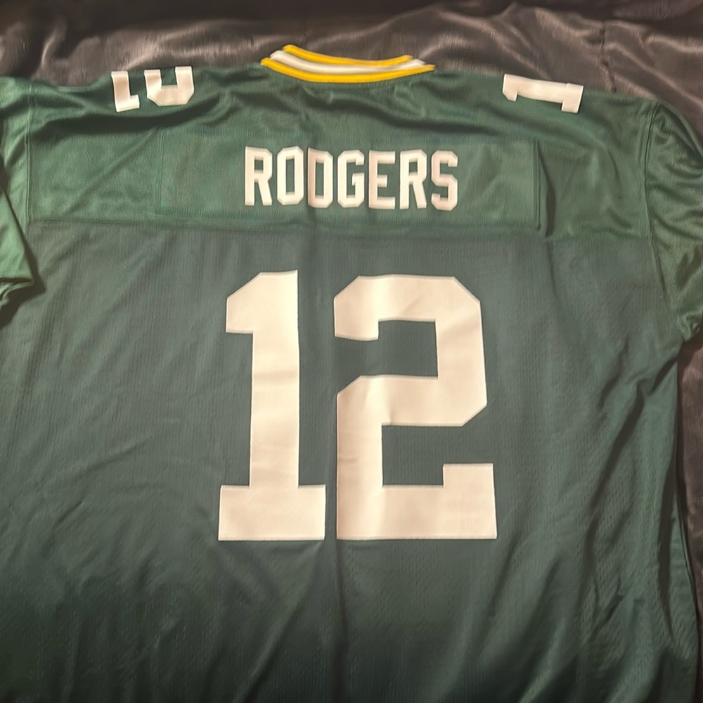Gently use GB packers jersey #12 !!!